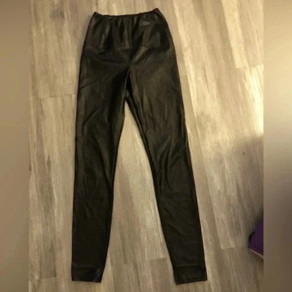 Aritzia Wilfred Free Daria‎ Pant Vegan Leather Leggings High Rise Women's XS - Picture 1 of 10